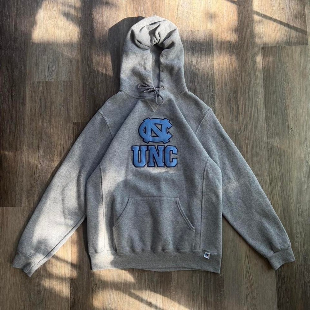 Vintage UNC Tar Heels Russell Athletic Hoodie